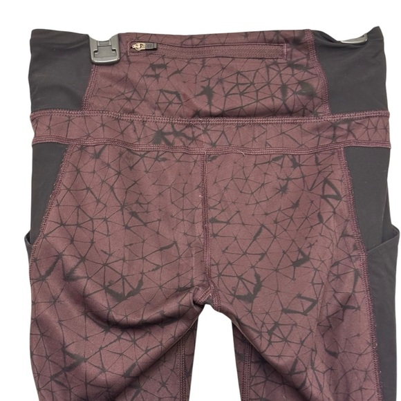 Lululemon Trail Bound 7/8 Tight Size 4 - Picture 10 of 12